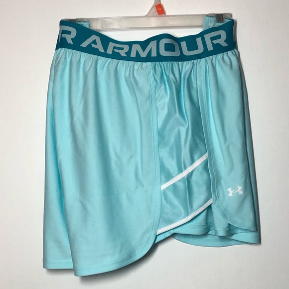 Under Armour Pants - Under Amour loose fitting sports shorts